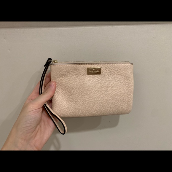 Kate Spade soft blush pouch wristlet - Picture 2 of 5